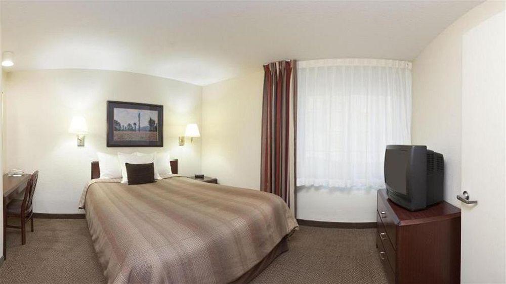 Sonesta Simply Suites Columbus Airport Gahanna Exterior photo