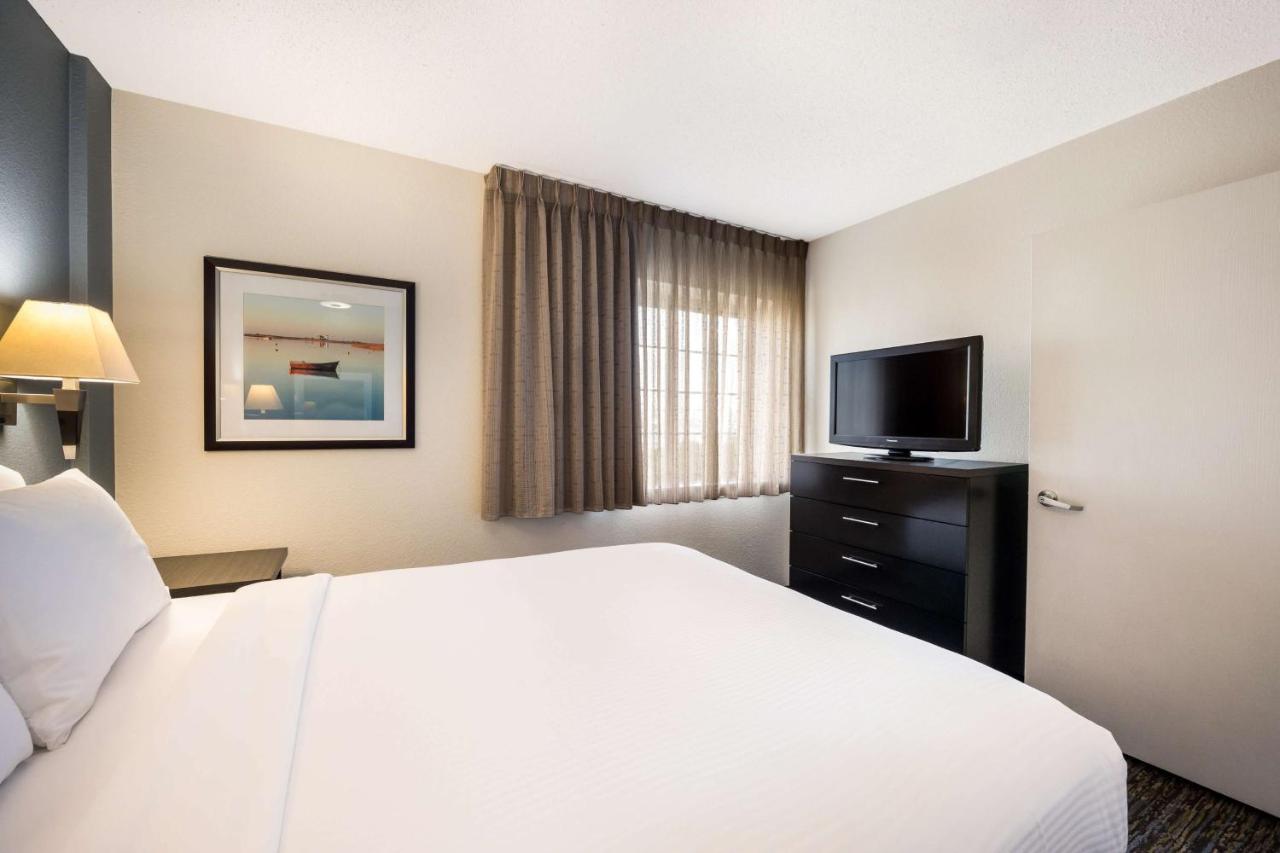 Sonesta Simply Suites Columbus Airport Gahanna Exterior photo