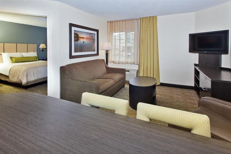 Sonesta Simply Suites Columbus Airport Gahanna Exterior photo